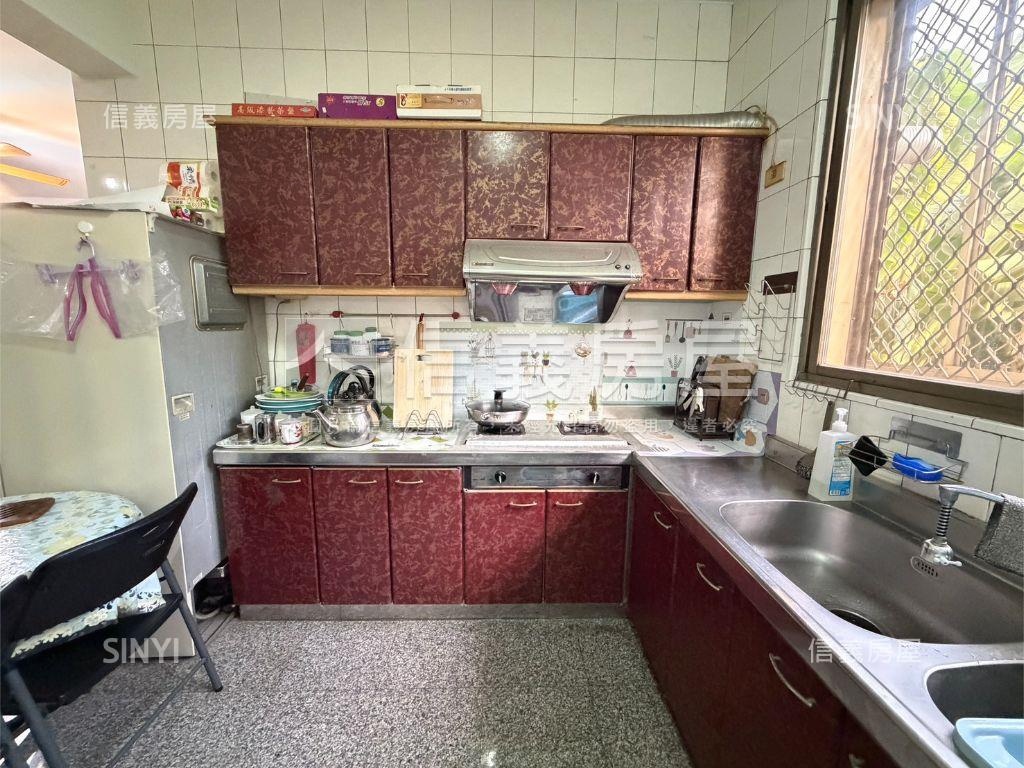 橋新台積低總雙車透天房屋室內格局與周邊環境