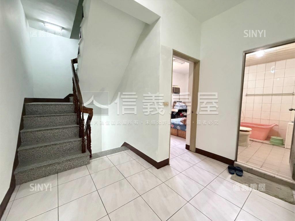 橋新台積低總雙車透天房屋室內格局與周邊環境