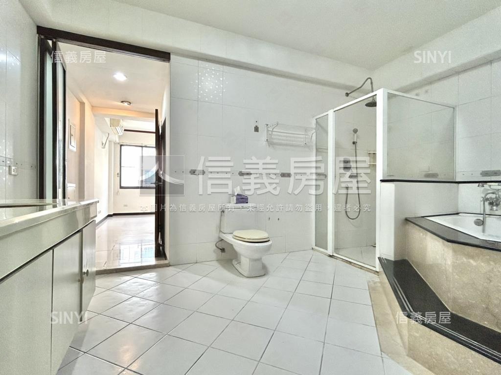 鄭仔寮｜棒球場面寬雙車墅房屋室內格局與周邊環境