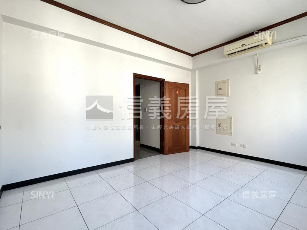 鄭仔寮｜棒球場面寬雙車墅房屋室內格局與周邊環境