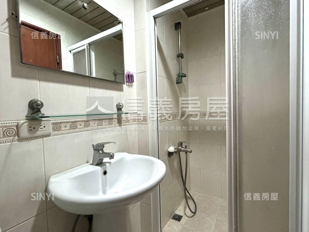 鄭仔寮｜棒球場面寬雙車墅房屋室內格局與周邊環境