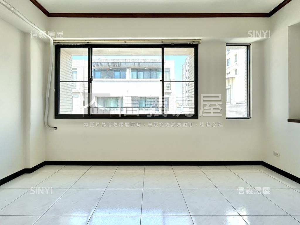 鄭仔寮｜棒球場面寬雙車墅房屋室內格局與周邊環境