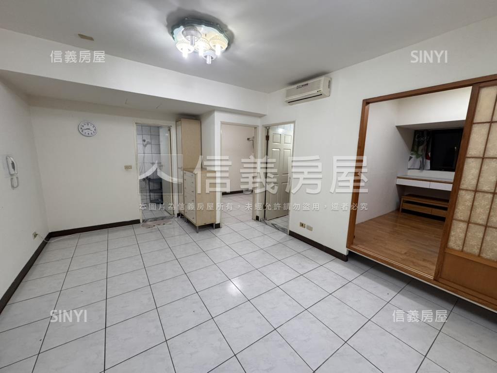 雄霸雙星電梯２房房屋室內格局與周邊環境