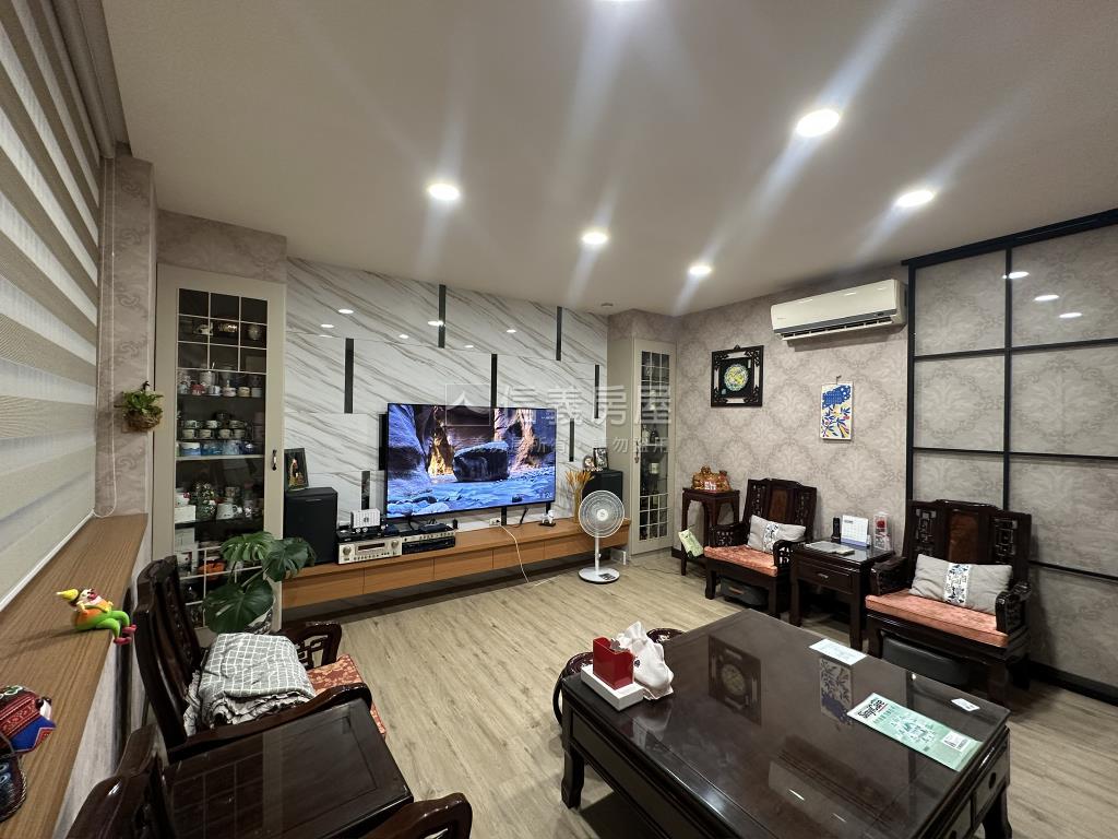 中正路一段稀有店住透天房屋室內格局與周邊環境