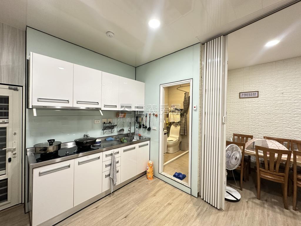 中正路一段稀有店住透天房屋室內格局與周邊環境