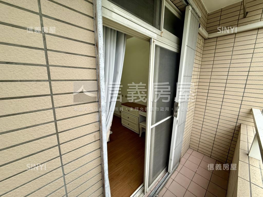 溫馨小家庭雙陽台三樓房屋室內格局與周邊環境
