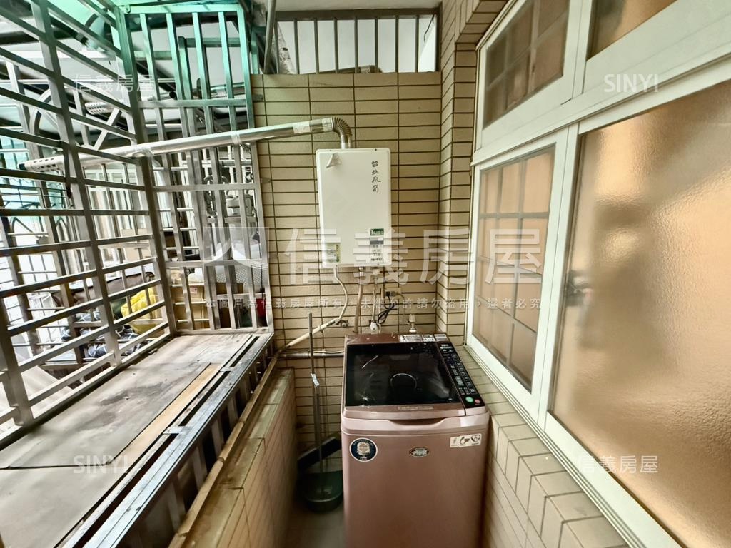 溫馨小家庭雙陽台三樓房屋室內格局與周邊環境