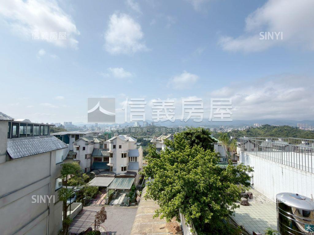 研究苑稀有邊間透天房屋室內格局與周邊環境