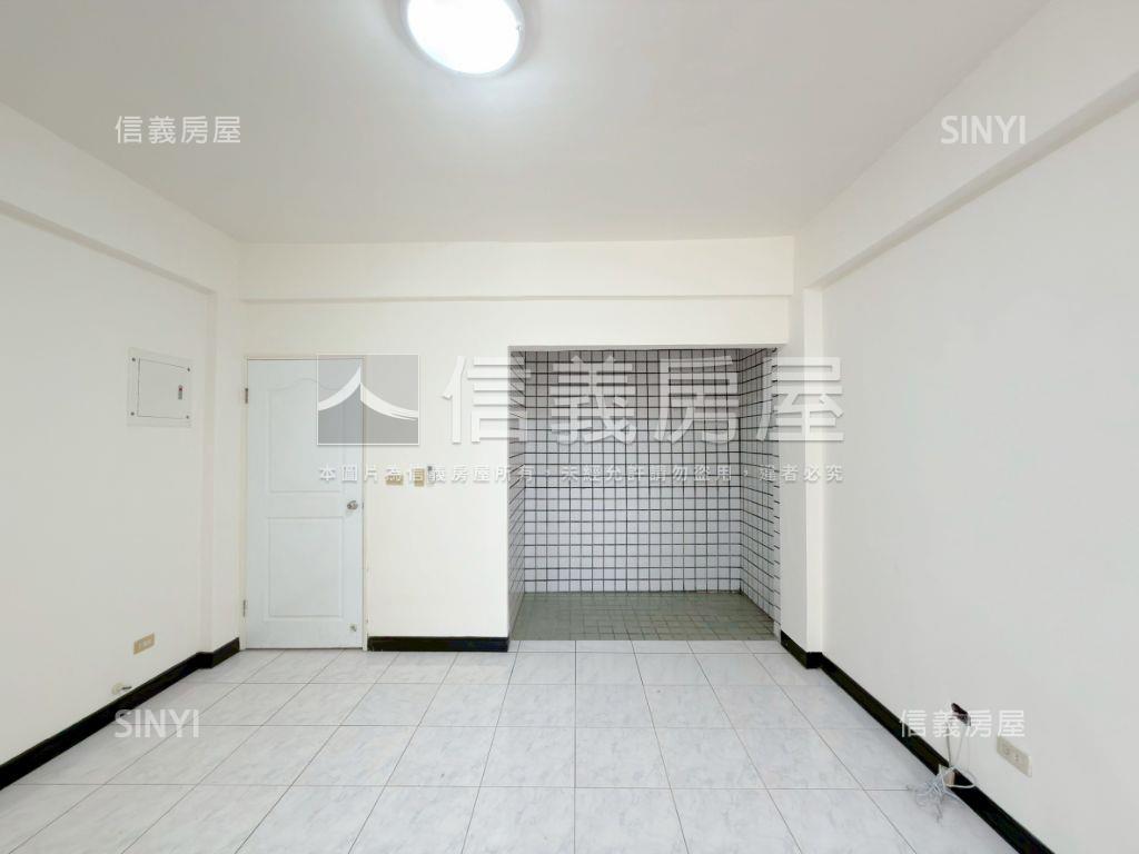 研究苑稀有邊間透天房屋室內格局與周邊環境