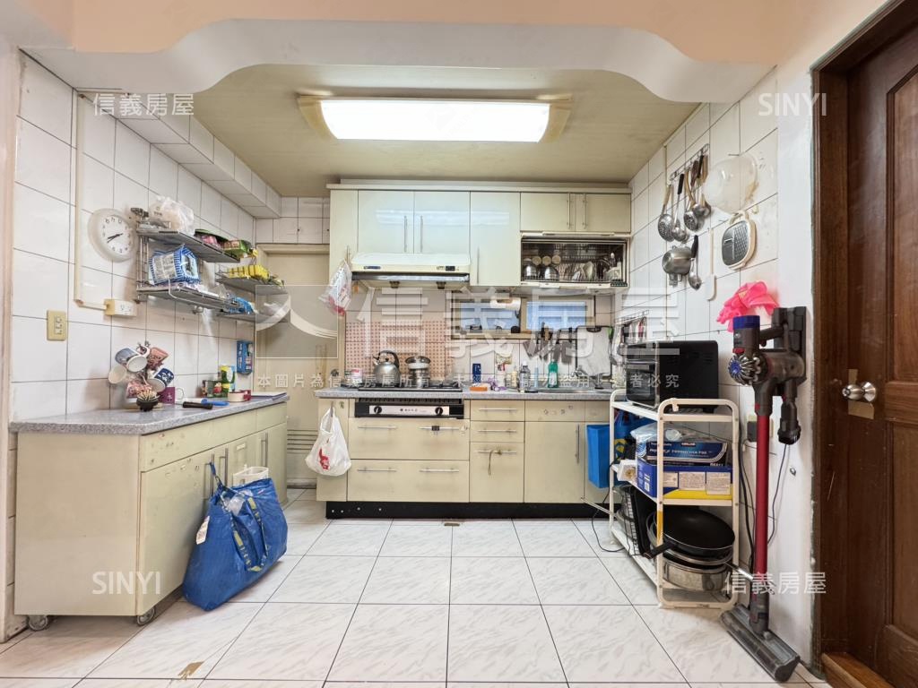 可約看☀滿庭芳邊間吉品房屋室內格局與周邊環境