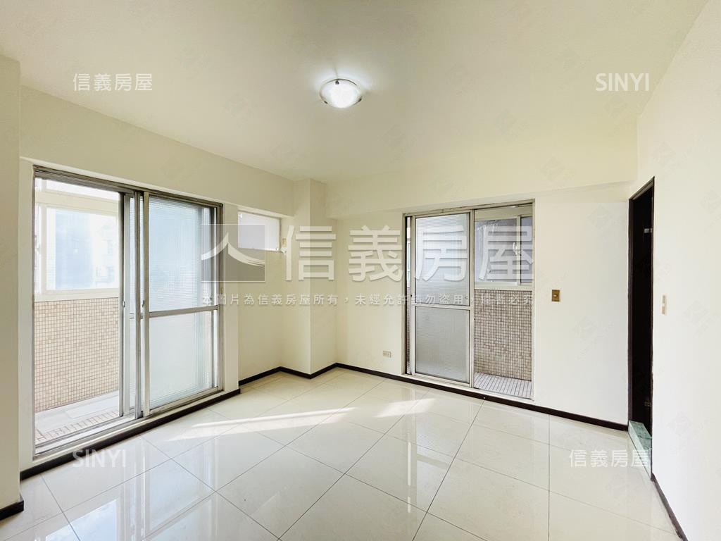 雙併電梯採光美三房房屋室內格局與周邊環境