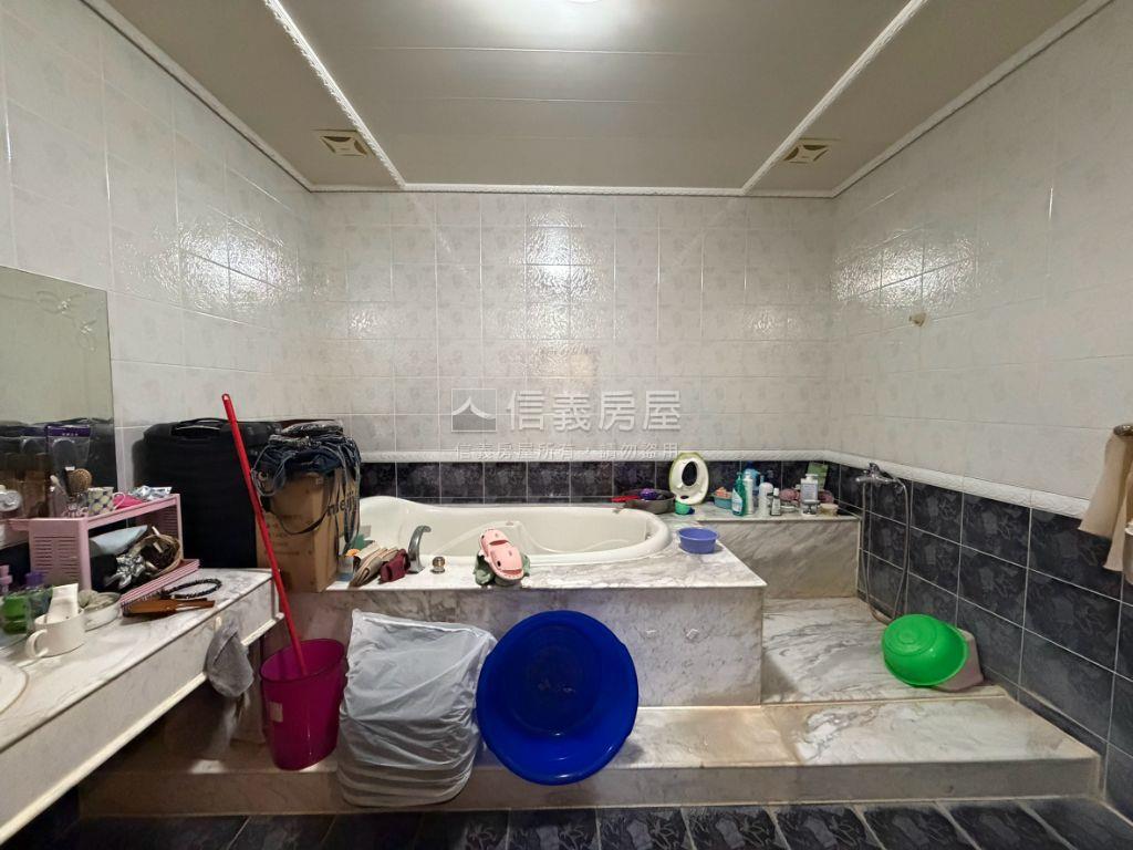 正街前後巷超大地坪透天房屋室內格局與周邊環境