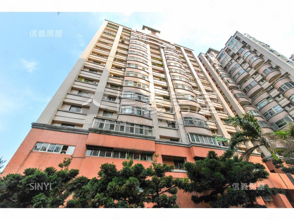 淡江柏園低總大空間房屋室內格局與周邊環境