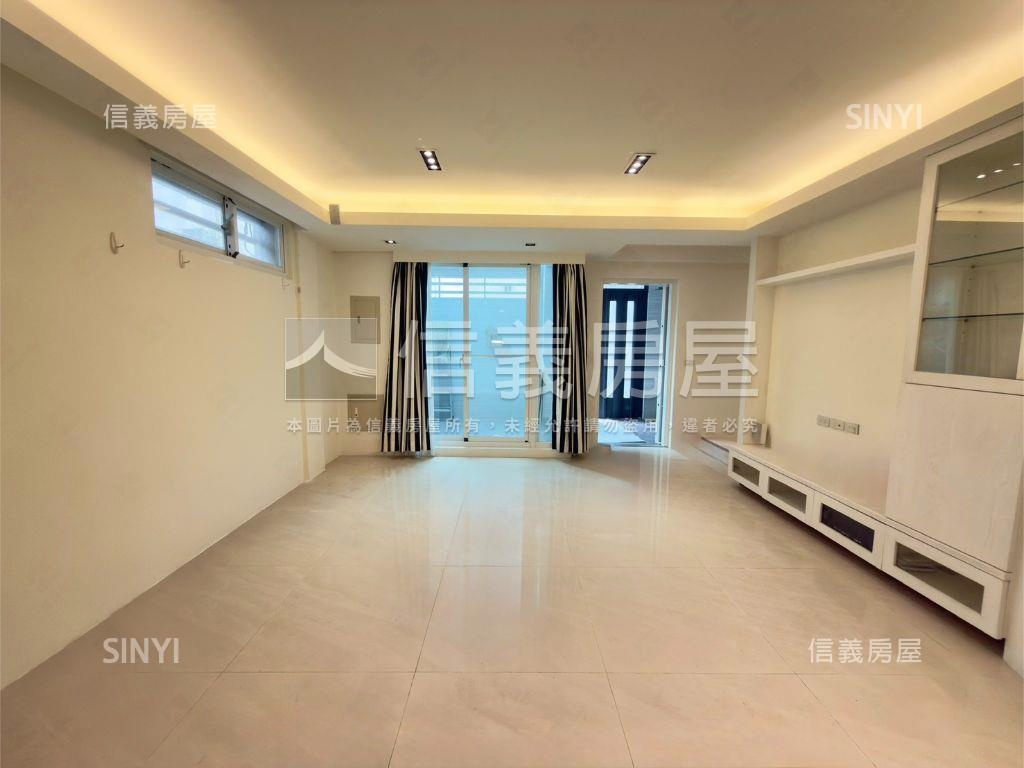 唭哩岸●邊間精美透天房屋室內格局與周邊環境