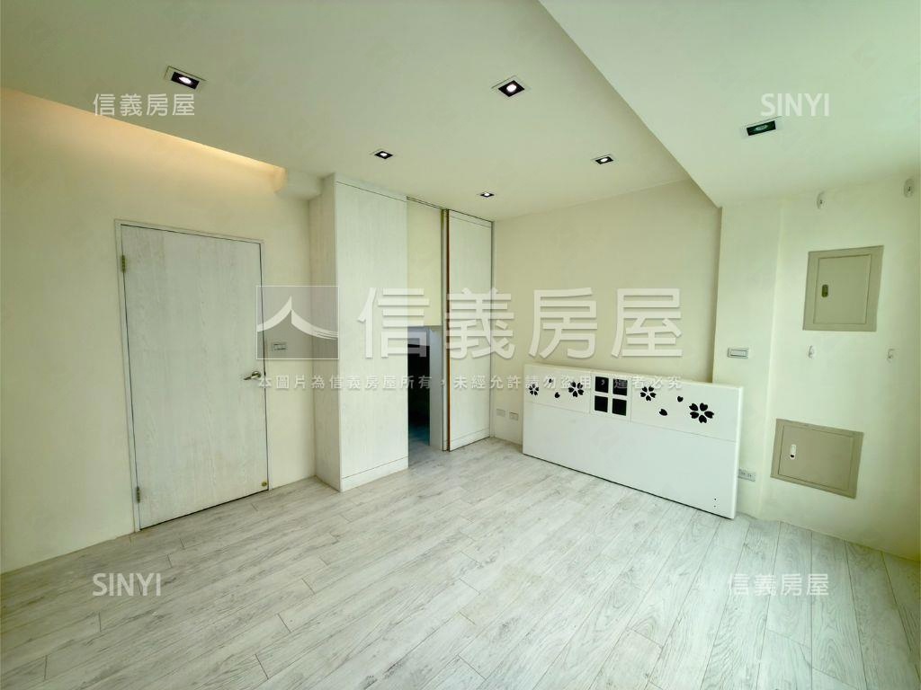 唭哩岸●邊間精美透天房屋室內格局與周邊環境