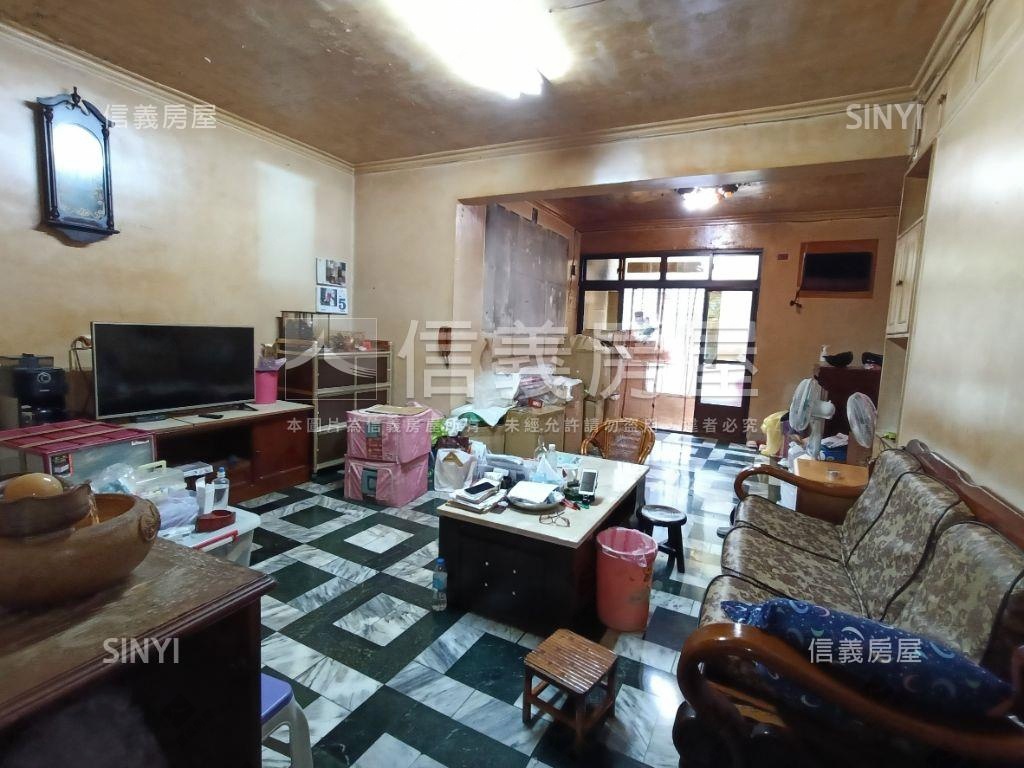 保安街邊間二樓公寓房屋室內格局與周邊環境