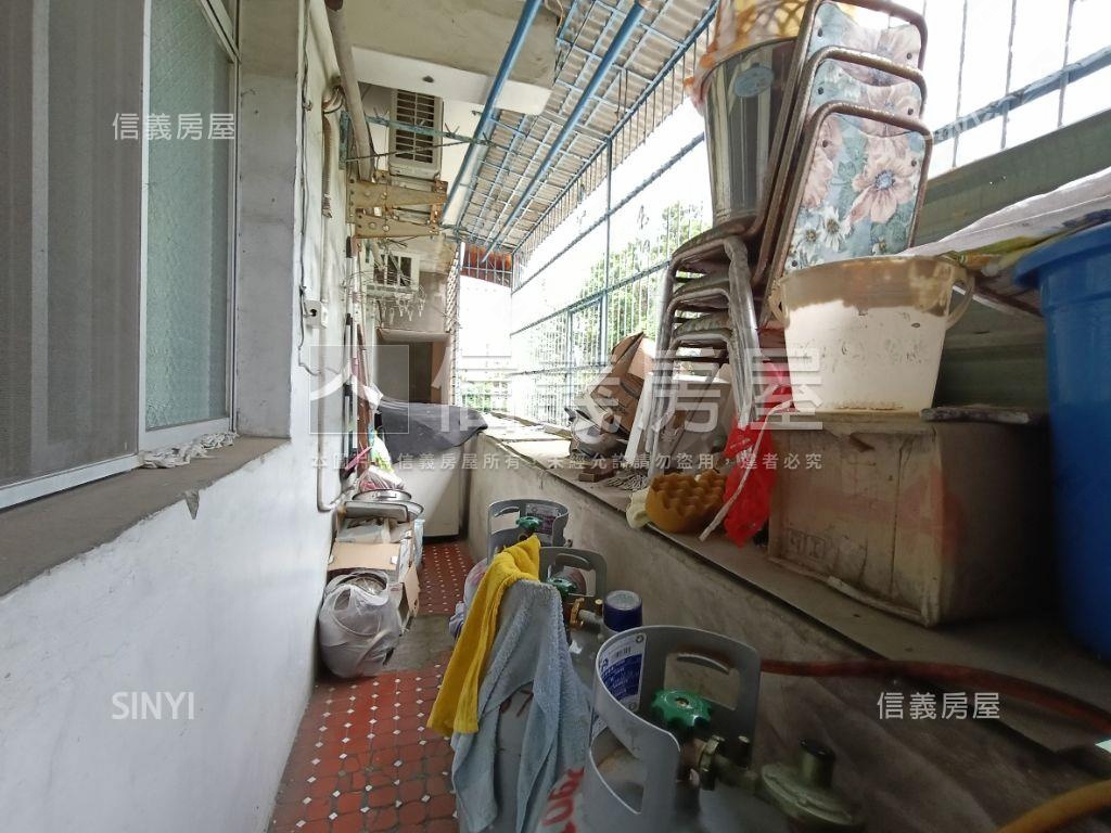 保安街邊間二樓公寓房屋室內格局與周邊環境