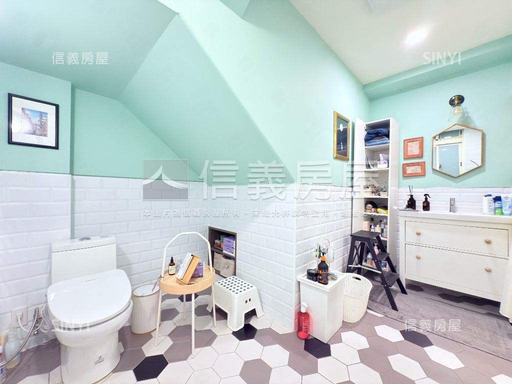 中正路燙金店面房屋室內格局與周邊環境