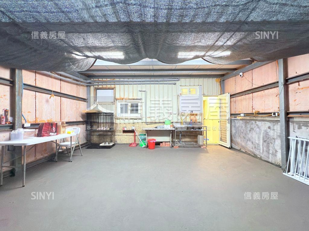 中正路燙金店面房屋室內格局與周邊環境