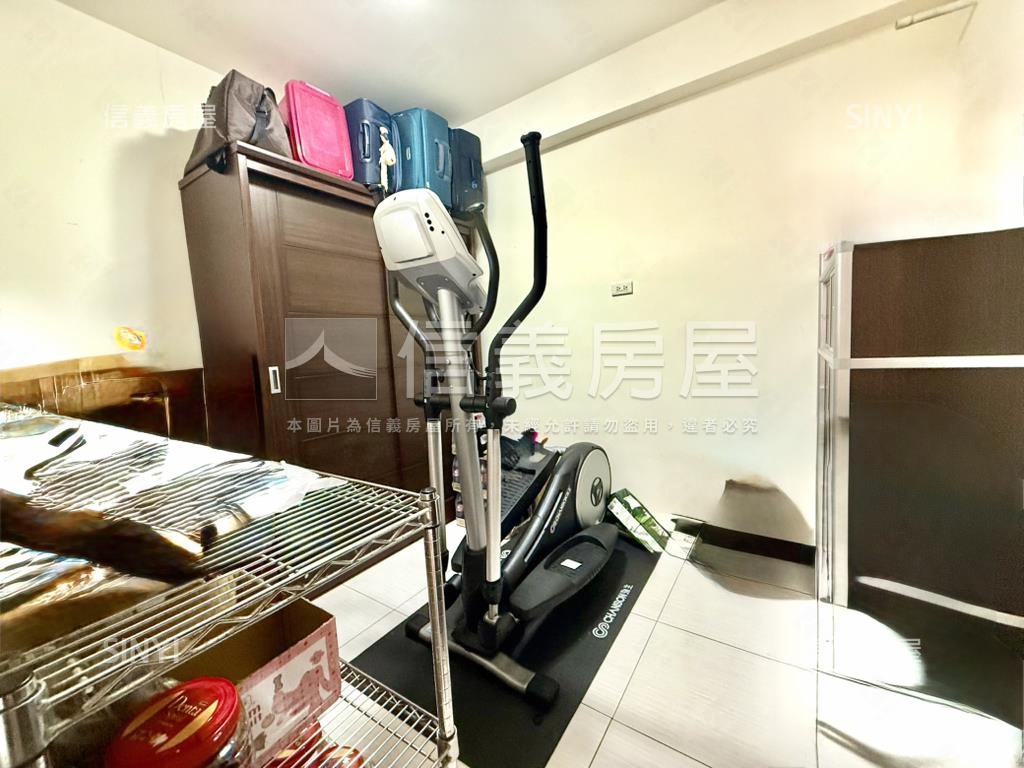 萬大名邸裝潢無障礙首選房屋室內格局與周邊環境