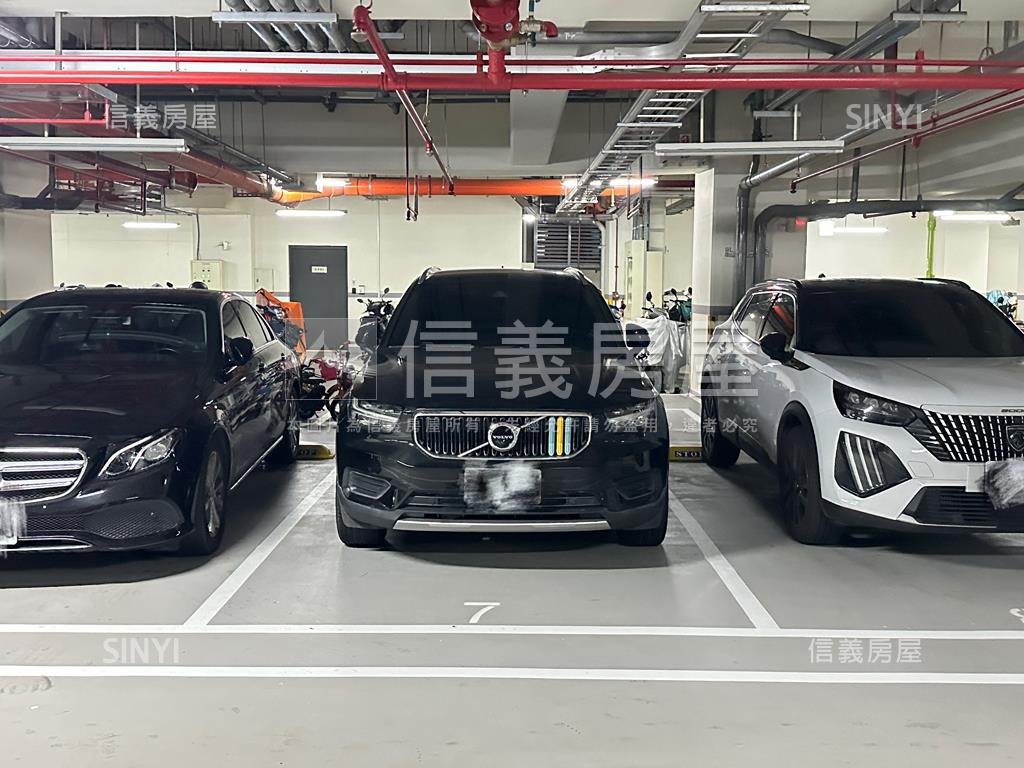 新潤青峰車位房屋室內格局與周邊環境