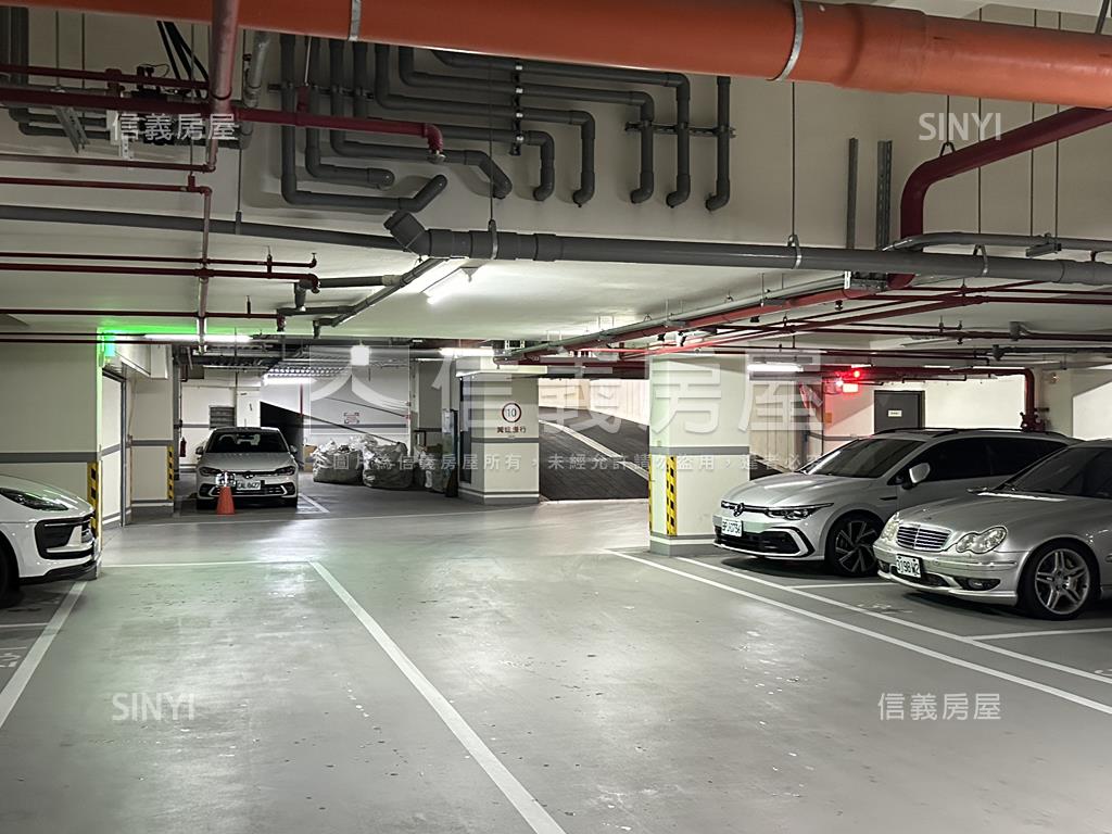 新潤青峰車位房屋室內格局與周邊環境