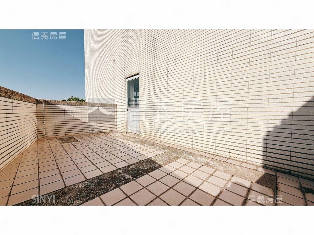 臨未來漢神百貨１１期角墅房屋室內格局與周邊環境