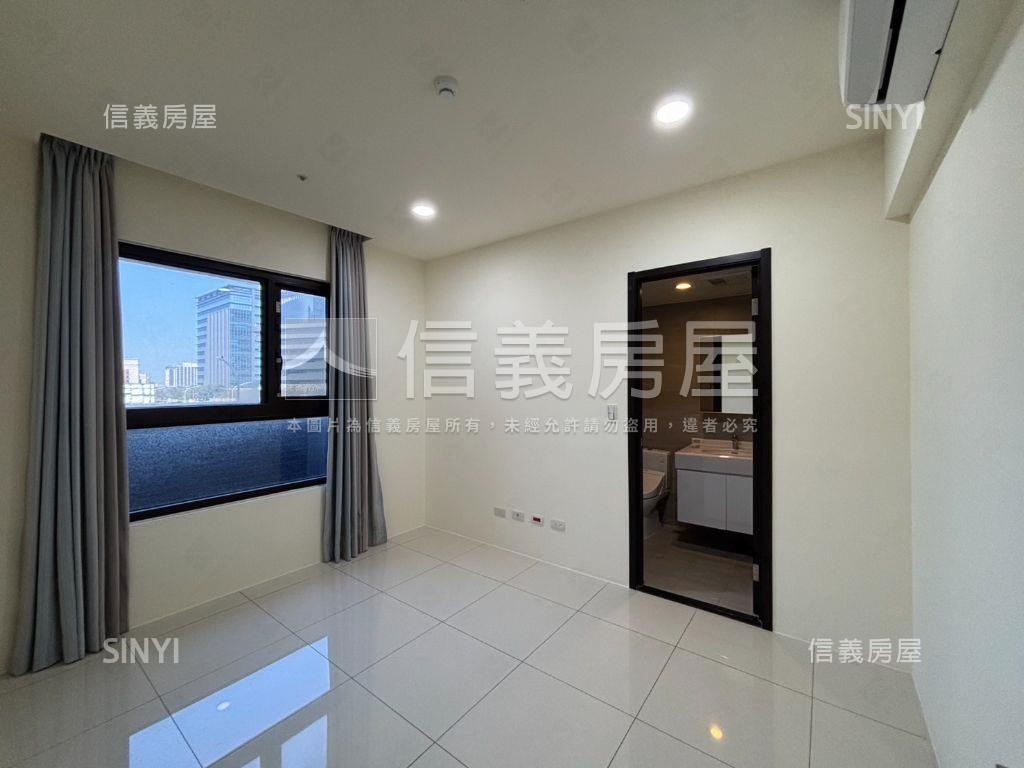 近站前大露臺☆詠美館三房房屋室內格局與周邊環境