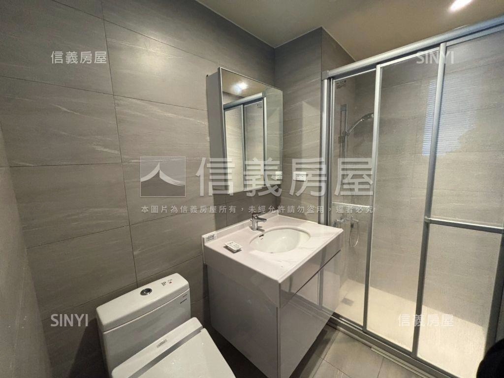 近站前大露臺☆詠美館三房房屋室內格局與周邊環境