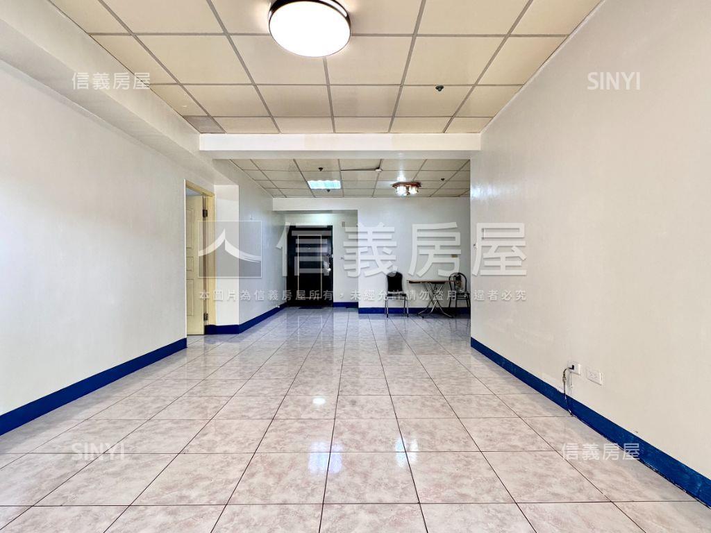 翠華國宅低總價高樓四房房屋室內格局與周邊環境
