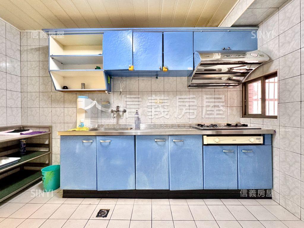 翠華國宅低總價高樓四房房屋室內格局與周邊環境