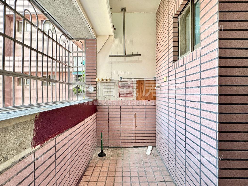 翠華國宅低總價高樓四房房屋室內格局與周邊環境