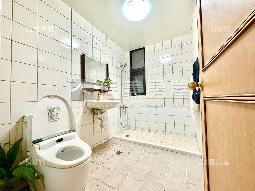 板橋五鐵共構豪美天空別墅房屋室內格局與周邊環境