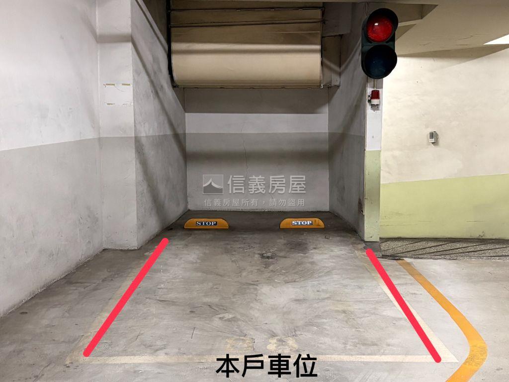 ［專任］凱撒挑高兩房平車房屋室內格局與周邊環境
