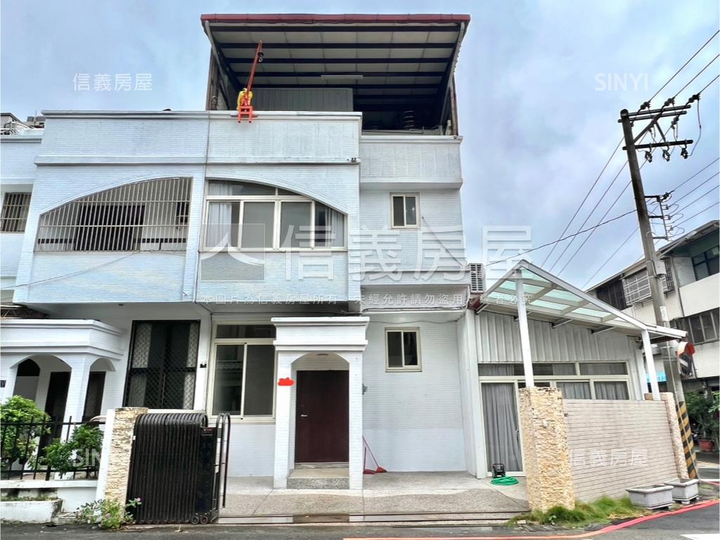 近１４期角間臨路美透天房屋室內格局與周邊環境