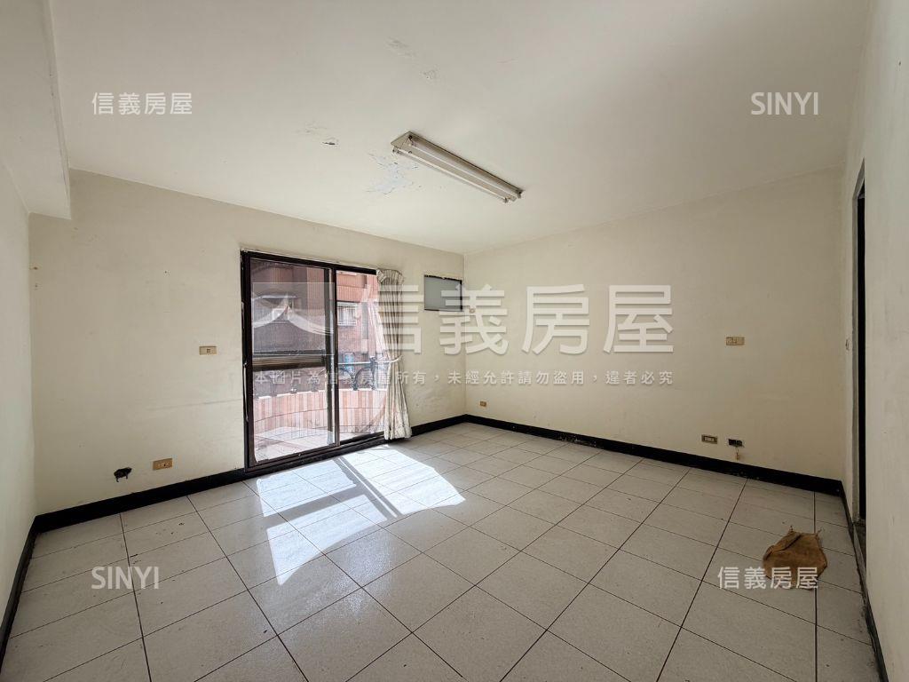 俗！陽台進出採光四房平車房屋室內格局與周邊環境