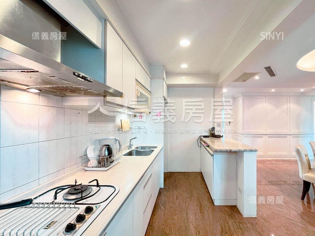 湖水岸景觀棟距遠視野戶房屋室內格局與周邊環境