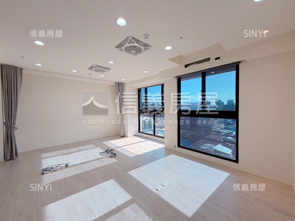 陽光沐浴。冠東城採光邊間房屋室內格局與周邊環境