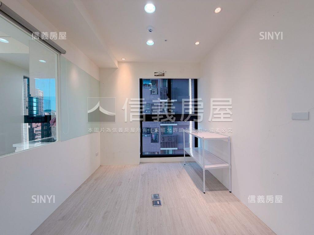 陽光沐浴。冠東城採光邊間房屋室內格局與周邊環境