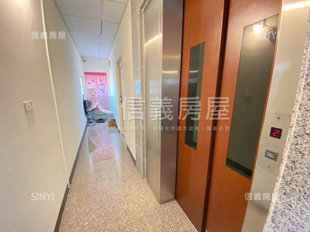 金鼎路正路收租透天房屋室內格局與周邊環境