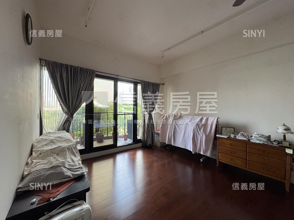 海德一號朝東公園樹景讚房屋室內格局與周邊環境