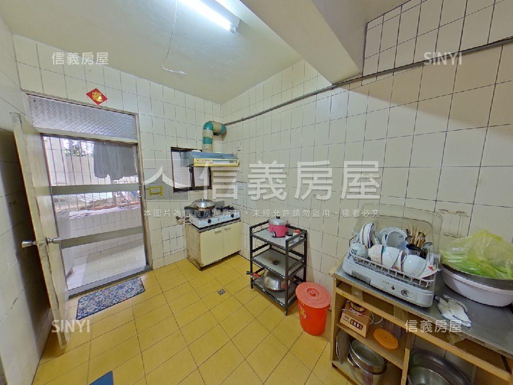 機能便利大空間美寓房屋室內格局與周邊環境