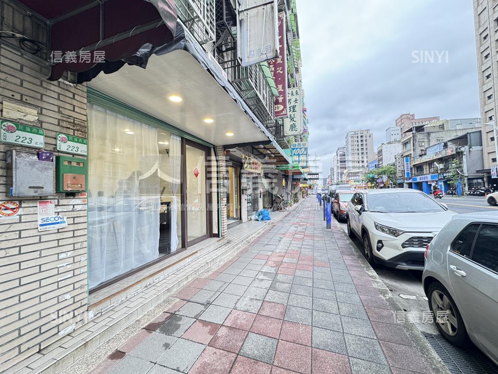 專任！龍城！收租黃金店面房屋室內格局與周邊環境
