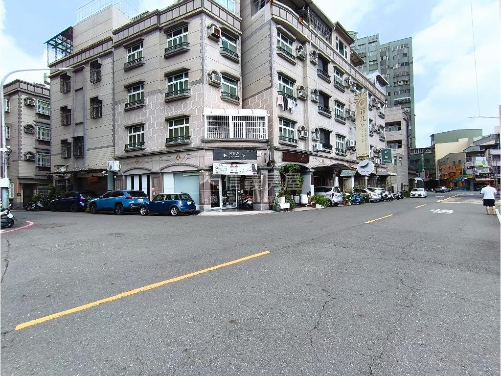 屋況佳五甲輕屋齡騎樓美透房屋室內格局與周邊環境