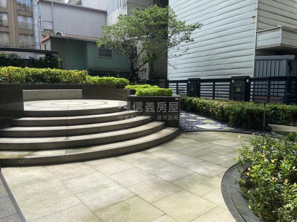 正隆天第極稀有露臺高樓戶房屋室內格局與周邊環境