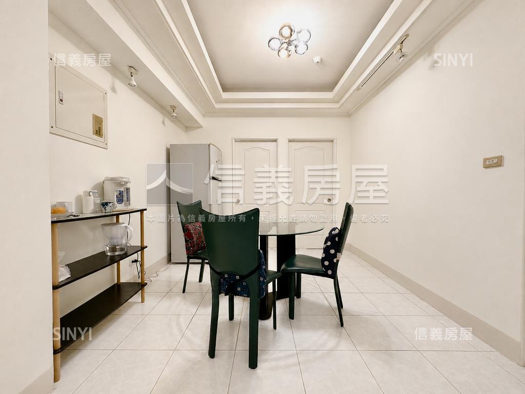 河堤維也納ＤＣ美四房平車房屋室內格局與周邊環境