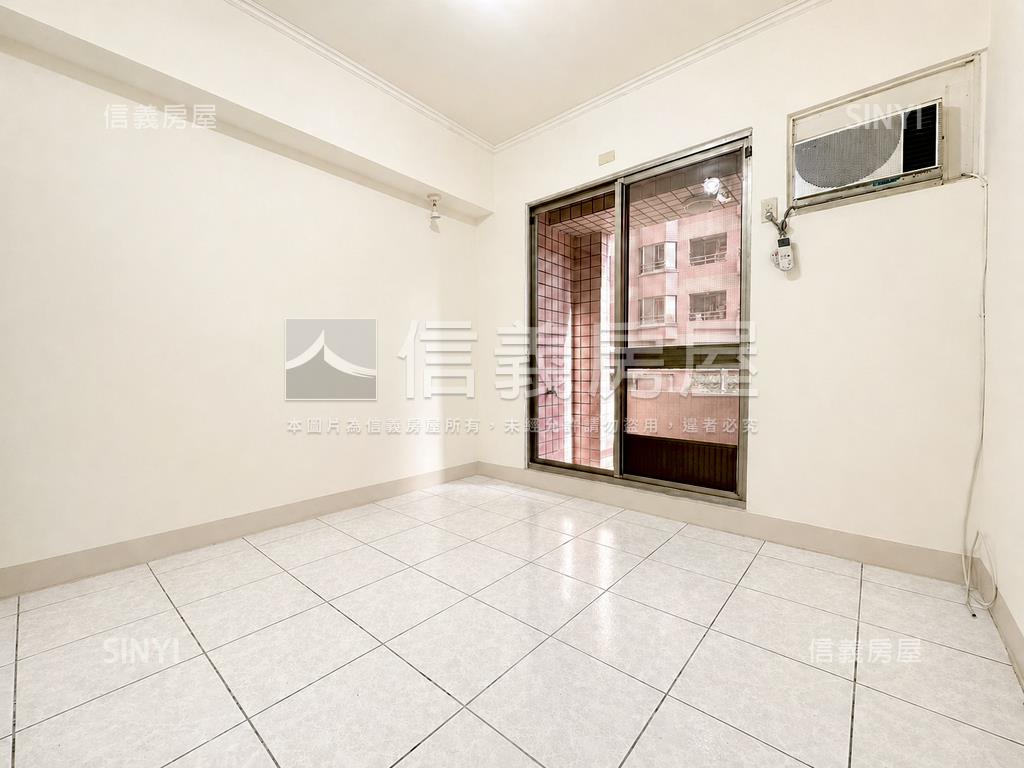 河堤維也納ＤＣ美四房平車房屋室內格局與周邊環境