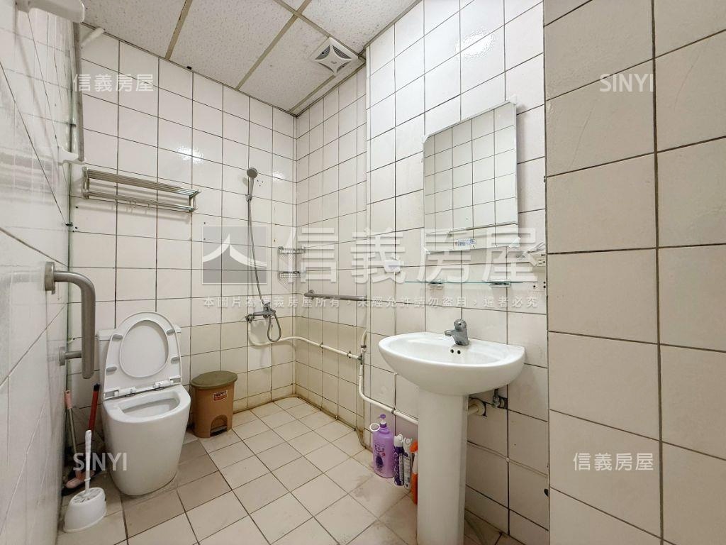 近公益路一層一戶樹景三房房屋室內格局與周邊環境