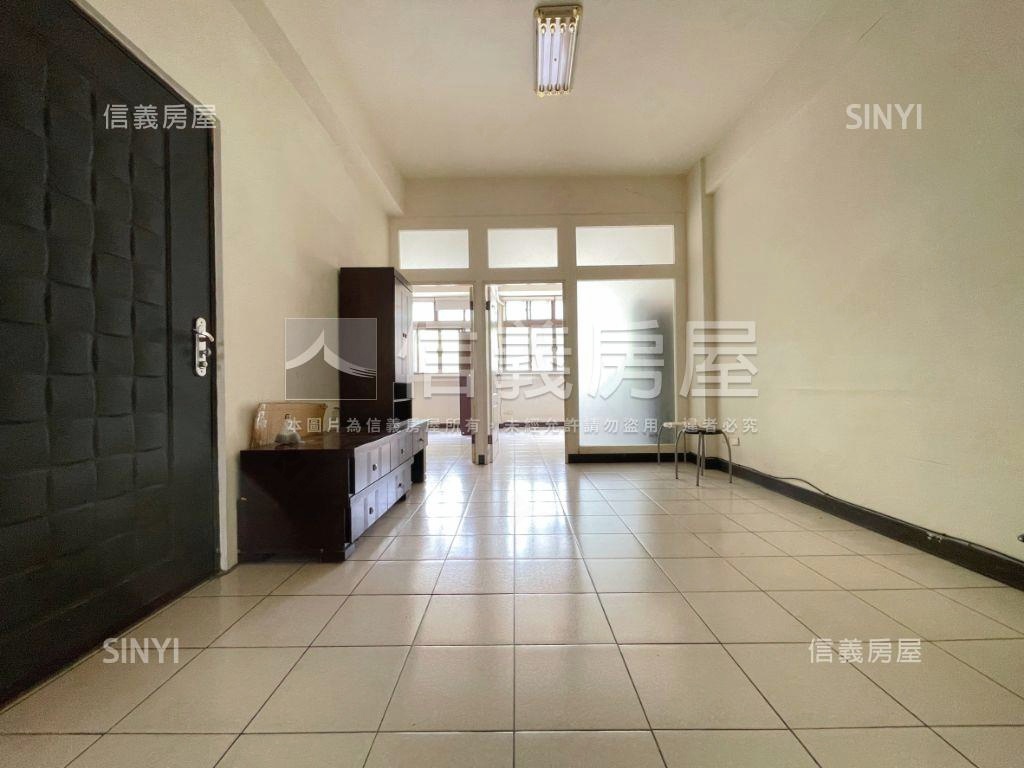 近公益路一層一戶樹景三房房屋室內格局與周邊環境
