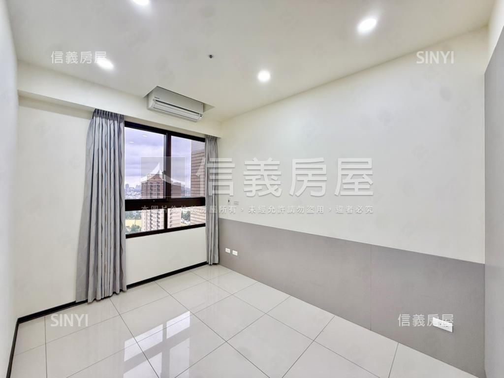 捷運站對面麗寶高樓兩房房屋室內格局與周邊環境